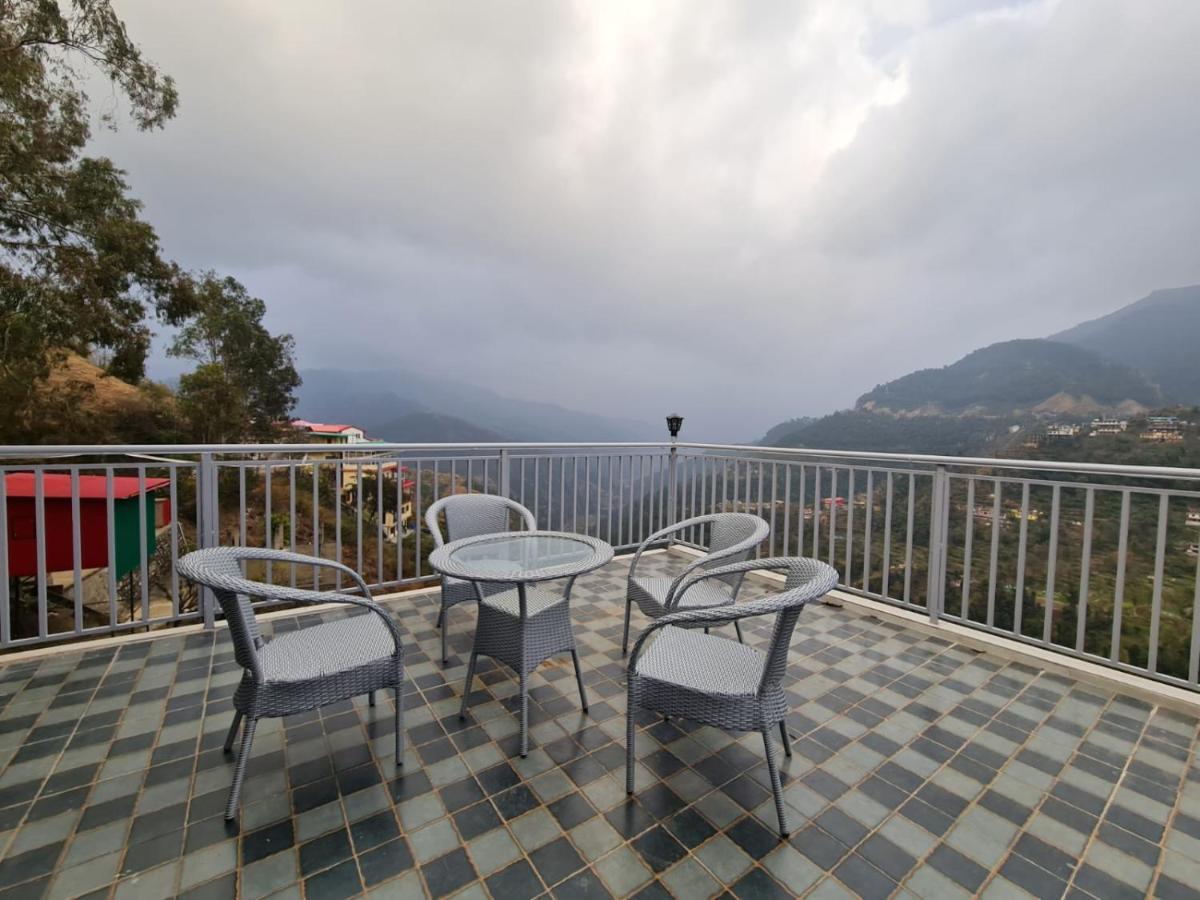Mount Heaven Hotel Kandāghāt Kültér fotó